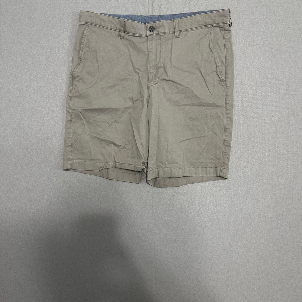 LL Bean Mens Standard Fit Khaki Chino Shorts Tan Size 36 503788